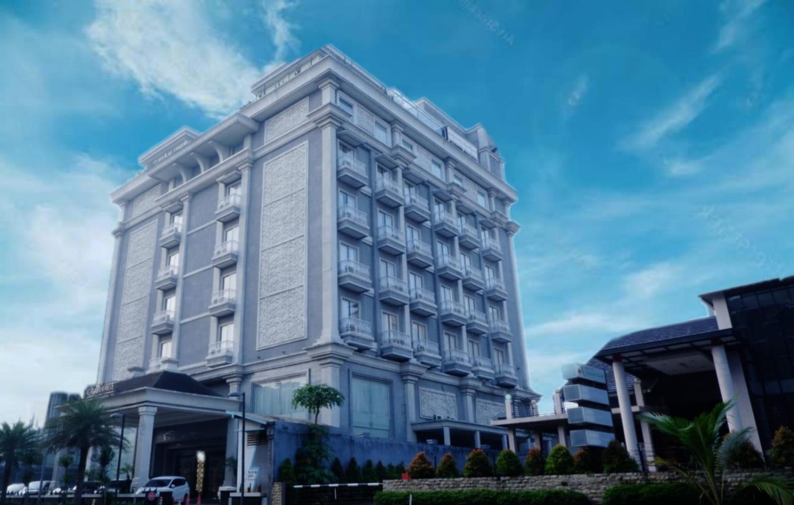 The Grantage Hotel & Sky Lounge Serpong Esterno foto