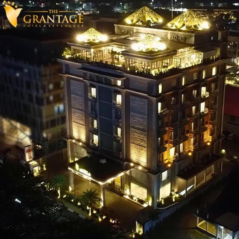 The Grantage Hotel & Sky Lounge Serpong Esterno foto